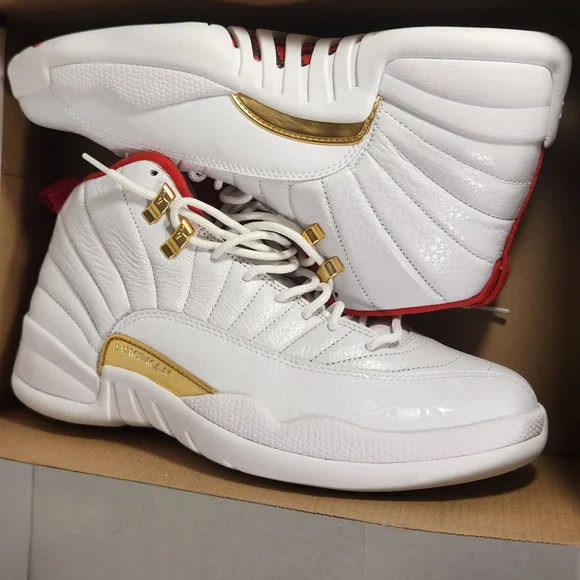 Men's Air Jordan 12 FIBA - Picture 3 of 10